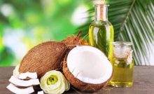dưỡng môi bằng dầu dừa